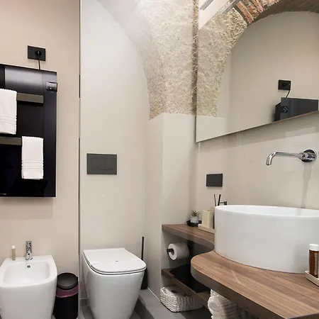 La Finestra Sul Naviglio Grande Apartment *